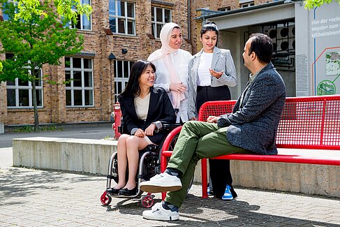 MBA&E Life Science Management students, LSM wheelchair friendly